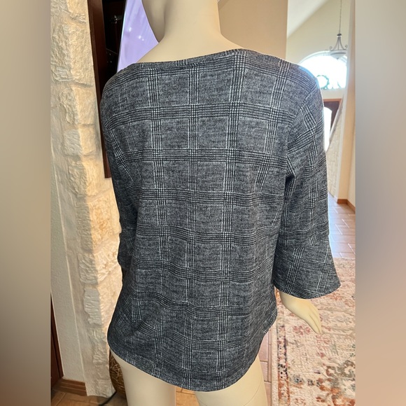 Apt. 9 Gray Plaid Bell Sleeve Top Size Large - Picture 6 of 9